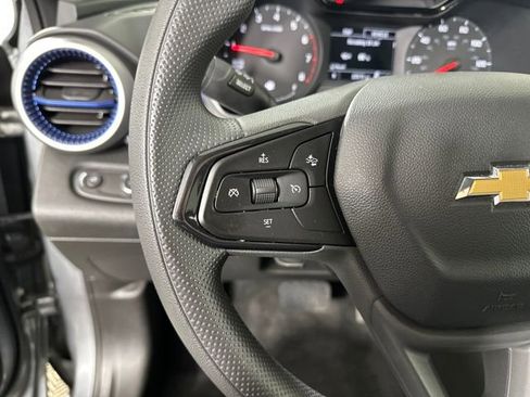 Used 2024 Chevrolet Trax LS w/ LS Convenience Package image 15