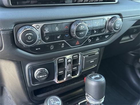 Used 2024 Jeep Wrangler Sahara w/ Safety Group image 30