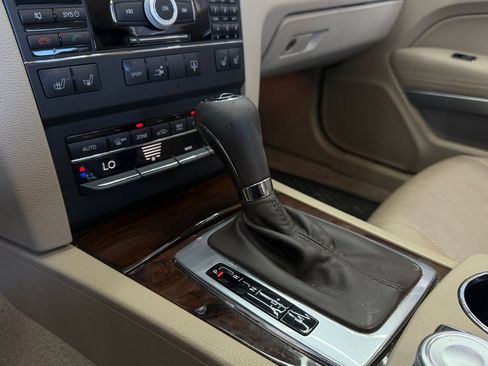 Used 2010 Mercedes-Benz E 550 Coupe image 20