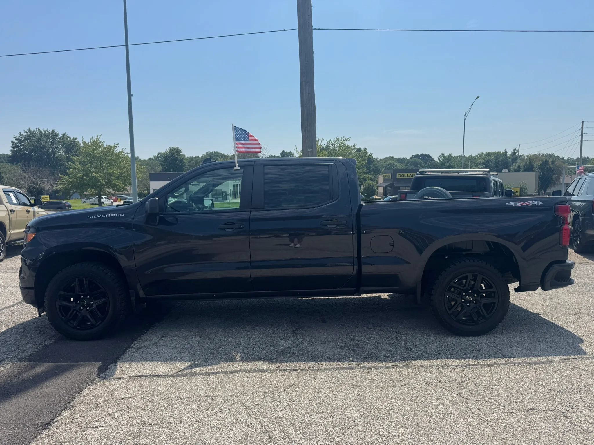 Used 2023 Chevrolet Silverado 1500 Custom AWD/4WD image 6