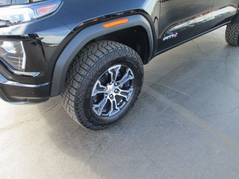 Certified 2024 GMC Canyon AT4 image 11