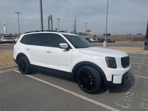 Used 2024 Kia Telluride SX X-Line image 3