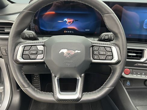 Used 2025 Ford Mustang Premium RWD image 18