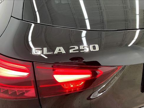 Used 2026 Mercedes-Benz GLA 250 image 15