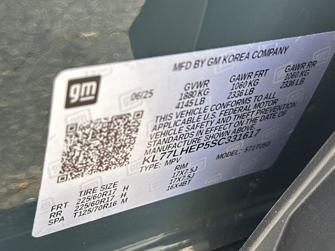 New 2025 Chevrolet Trax LT w/ Driver Confidence Package image 32