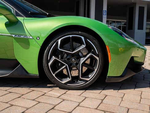 Used 2023 Maserati MC20 Spyder image 18