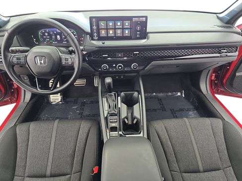 Used 2024 Honda Accord Sport image 9
