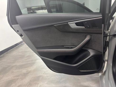 Used 2019 Audi S4 Prestige w/ Prestige Package image 43