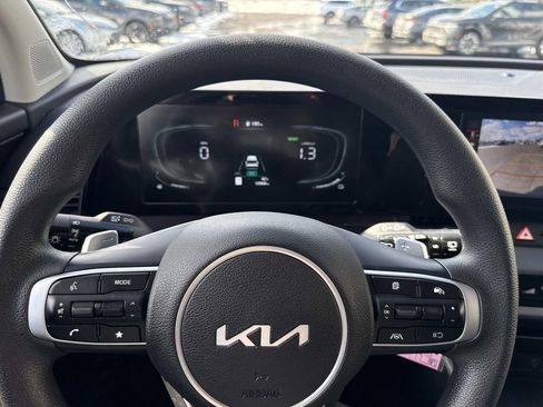 Used 2024 Kia Sportage LX image 28