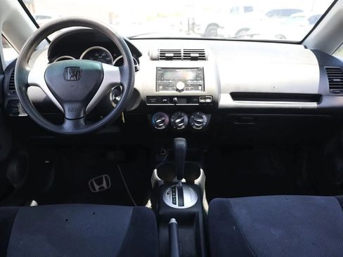 Used 2008 Honda Fit image 2