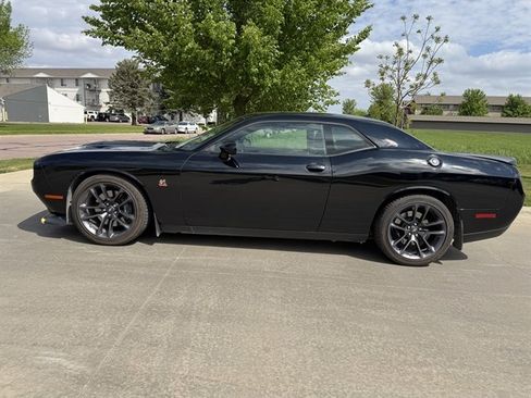 Used 2023 Dodge Challenger R/T Scat Pack w/ Plus Package RWD image 8