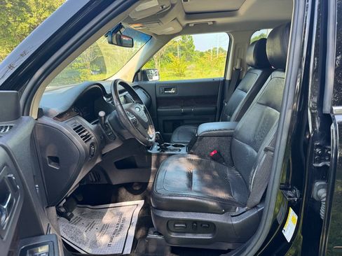 Used 2018 Ford Flex Limited w/ Equipment Group 301A AWD/4WD image 9