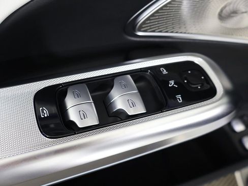 Used 2026 Mercedes-Benz E 53 AMG e 4MATIC Sedan image 43