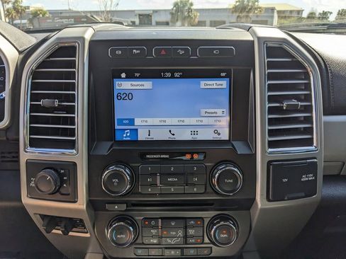 Used 2017 Ford F250 Lariat w/ Chrome Package image 23