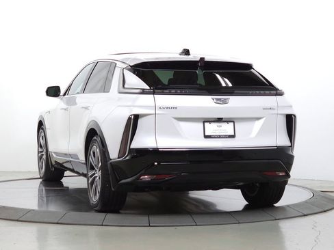 Certified 2024 Cadillac Lyriq Luxury w/ LPO, Floor Liner Package AWD/4WD image 3