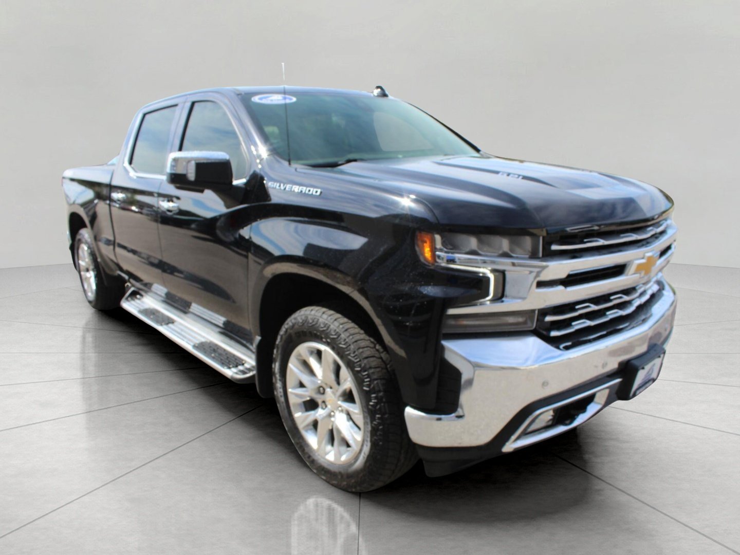 Used 2021 Chevrolet Silverado 1500 LTZ w/ LTZ Premium Package AWD/4WD image 1