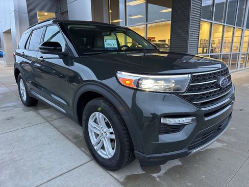Certified 2023 Ford Explorer XLT w/ Equipment Group 202A image 10