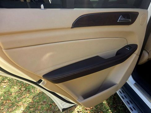 Used 2018 Mercedes-Benz GLS 450 4MATIC image 14