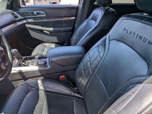 Used 2018 Ford Explorer Platinum AWD/4WD image 14