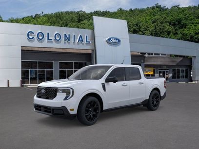 New 2025 Ford Maverick Lariat w/ Black Appearance Package