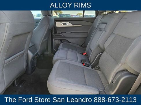 Certified 2025 Ford Explorer Active image 12