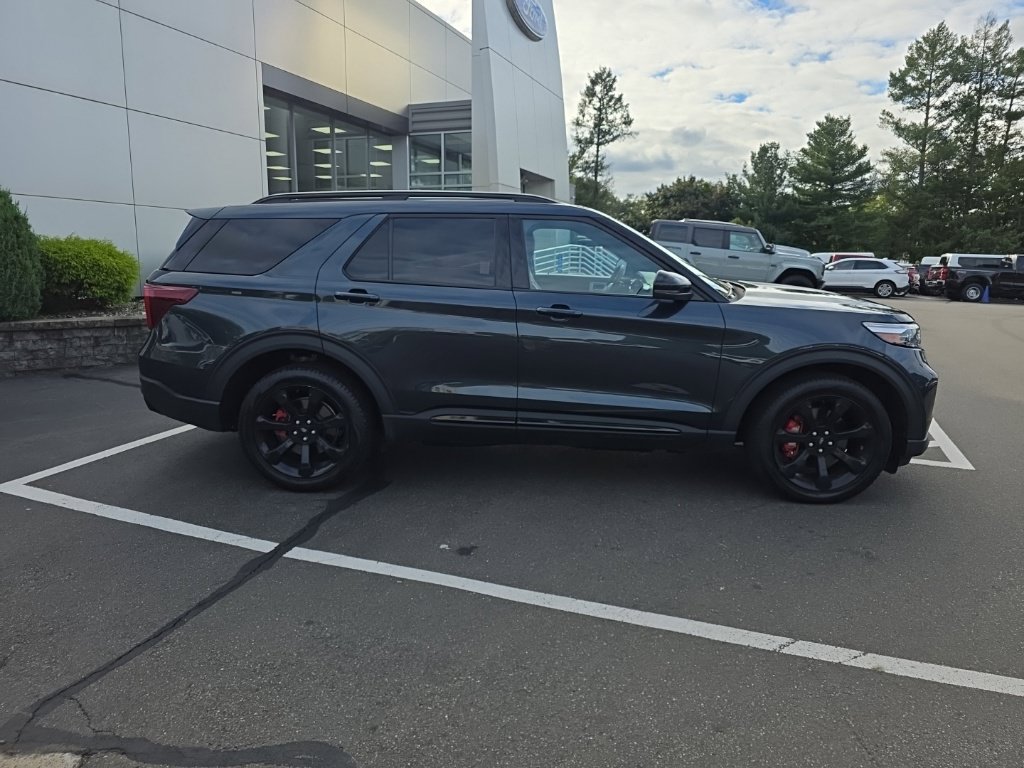 Used 2023 Ford Explorer ST w/ Equipment Group 401A AWD/4WD image 2