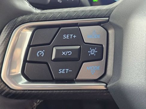 Used 2025 Ford Mustang GT RWD image 25