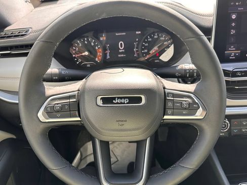 Used 2024 Jeep Compass Limited AWD/4WD image 29