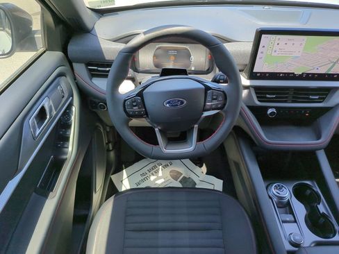 New 2026 Ford Explorer ST-Line w/ ST-Line Street Pack AWD/4WD image 12