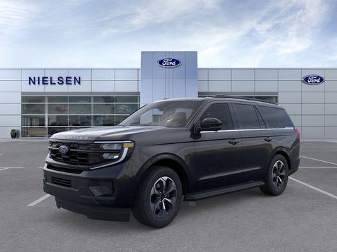 New 2026 Ford Expedition Active image 1