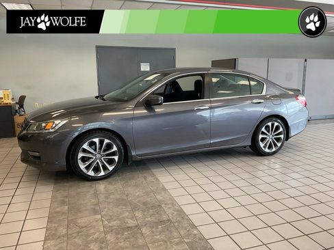 Used 2014 Honda Accord Sport image 3