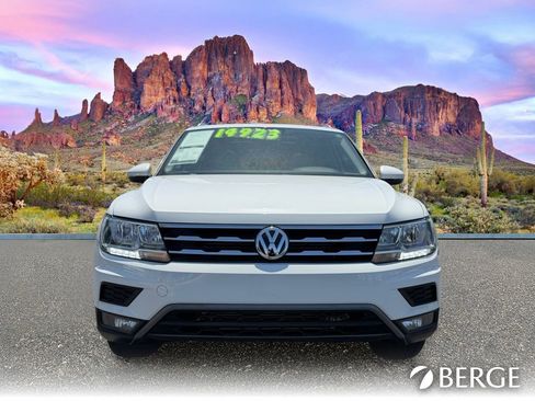 Used 2018 Volkswagen Tiguan SEL FWD image 10