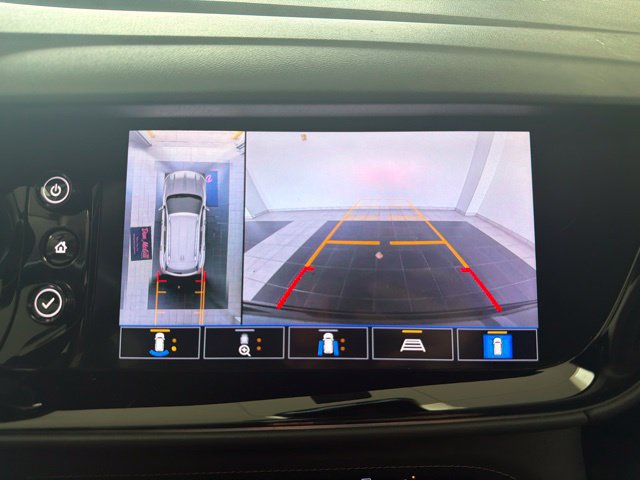 Used 2021 Buick Envision Avenir w/ Technology Package II FWD image 11