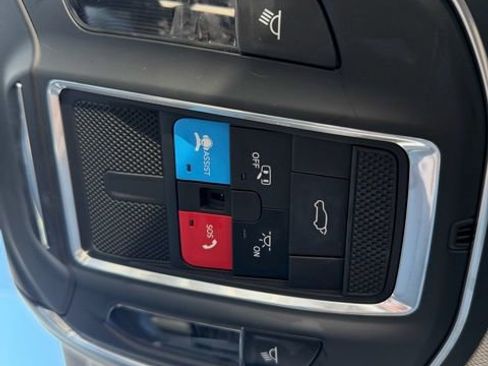 Used 2022 Jeep Wagoneer Series II w/ Rear Seat Video Group 1 image 35