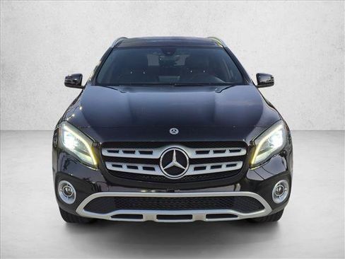 Used 2020 Mercedes-Benz GLA 250 4MATIC image 2