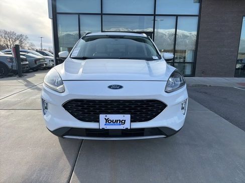 Used 2020 Ford Escape SEL image 8