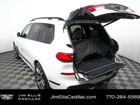 Used 2022 BMW X7 M50i image 29