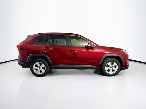 Used 2020 Toyota RAV4 XLE FWD image 10