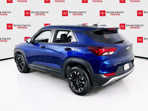 Used 2023 Chevrolet TrailBlazer LT w/ Sun and Liftgate Package image 7