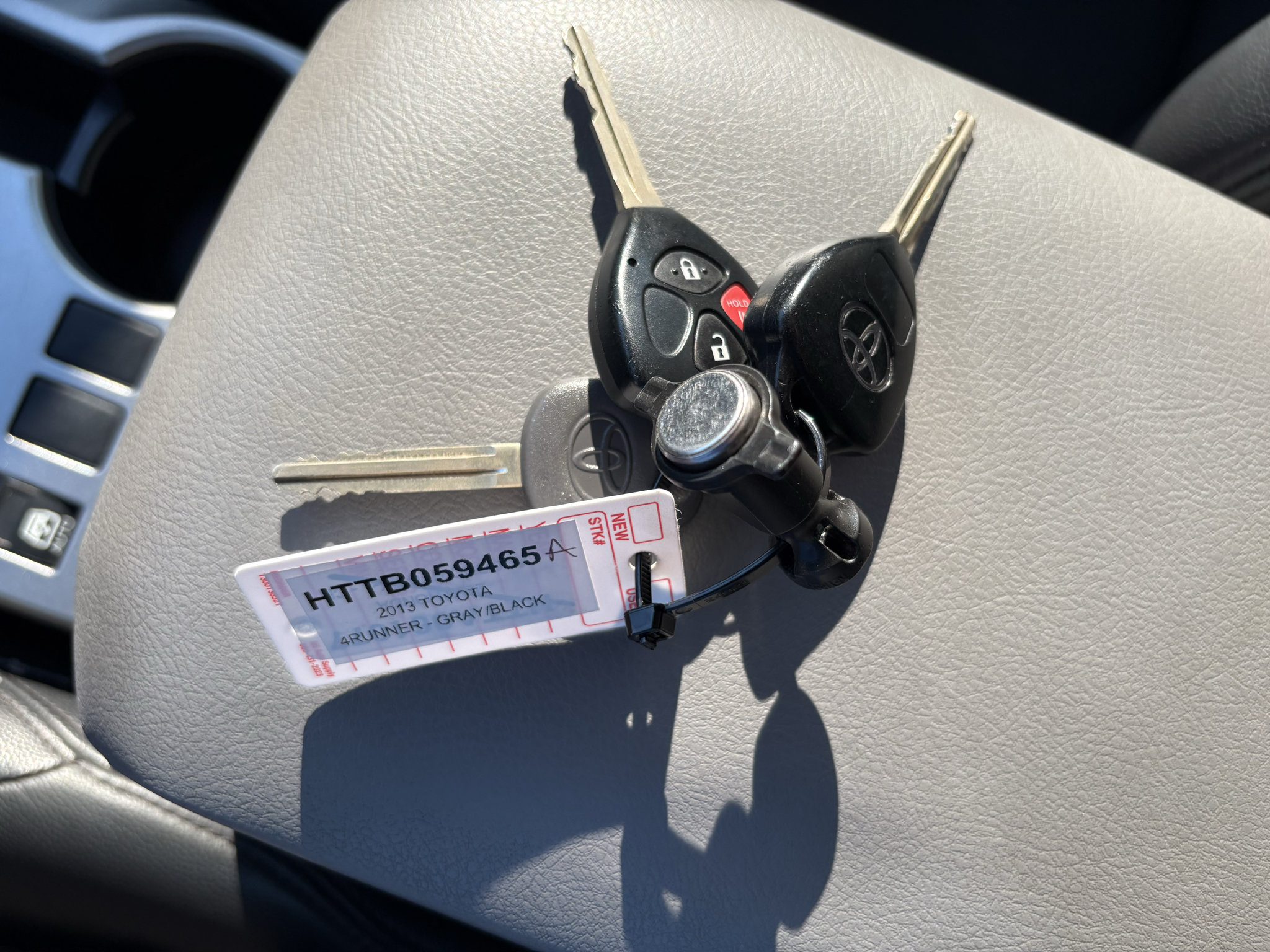 Used 2013 Toyota 4Runner SR5 RWD image 31