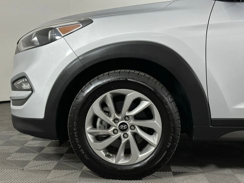 Used 2016 Hyundai Tucson SE w/ Option Group 02 AWD/4WD image 8