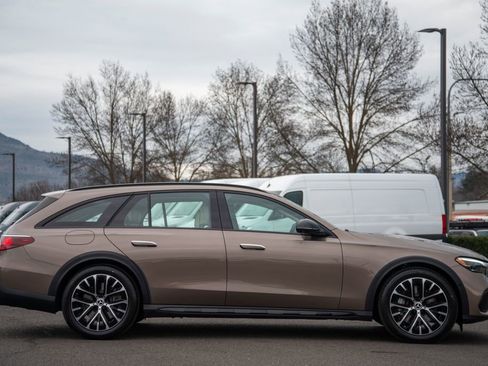 New 2026 Mercedes-Benz E 450 4MATIC All-Terrain Wagon image 5