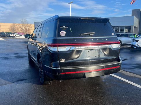 Used 2023 Lincoln Navigator L Reserve image 9