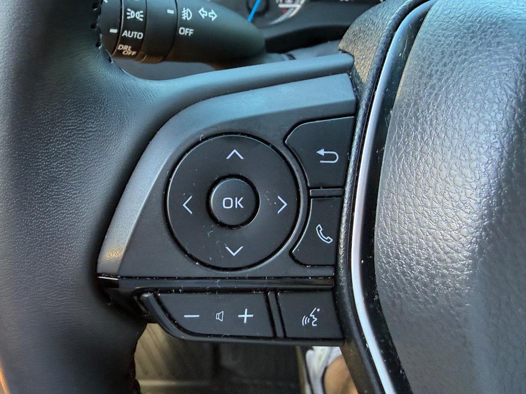Used 2023 Toyota Venza XLE AWD/4WD image 17
