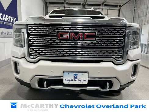 Used 2020 GMC Sierra 3500 Denali w/ Denali Ultimate Package AWD/4WD image 11