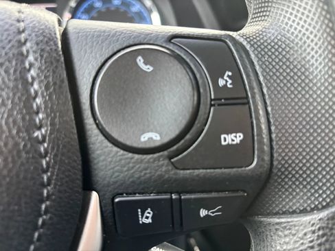 Used 2017 Toyota Corolla SE FWD image 16