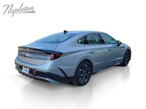 Used 2025 Hyundai Sonata SEL FWD image 6