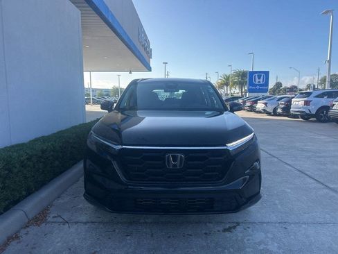 Used 2023 Honda CR-V LX image 2