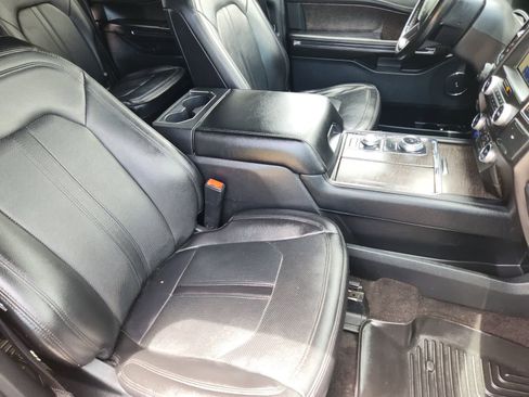 Used 2021 Ford Expedition Max Limited AWD/4WD image 12