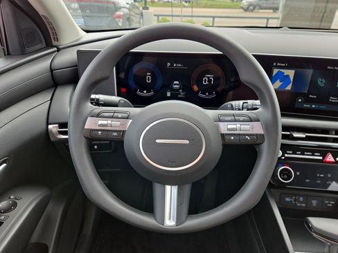 Used 2026 Hyundai Tucson SEL FWD image 11